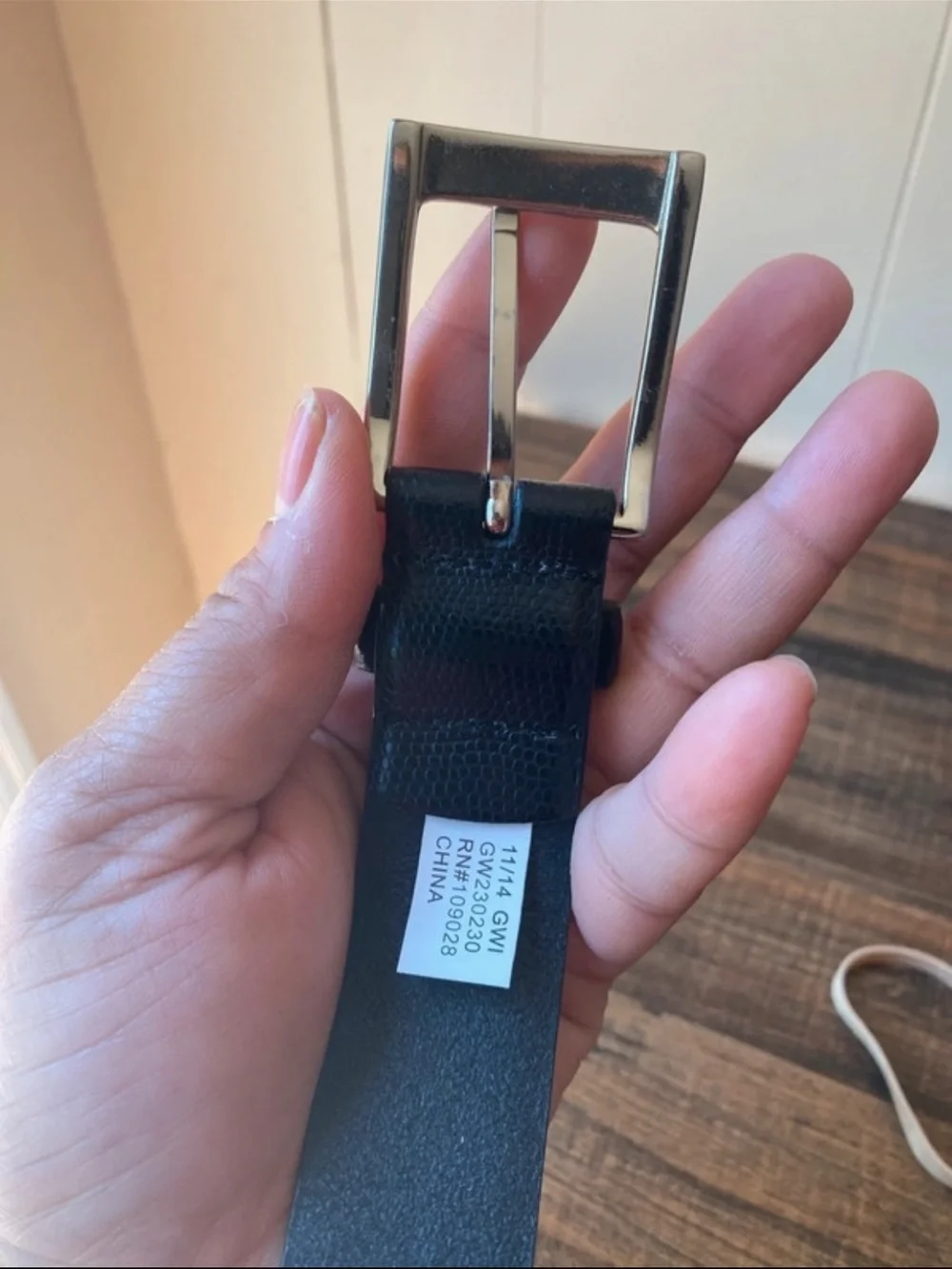 Linea Uomo Textured Leather Belt, 40”